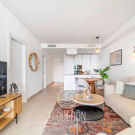 Higueronrentals Camina A La Playa Appartement
